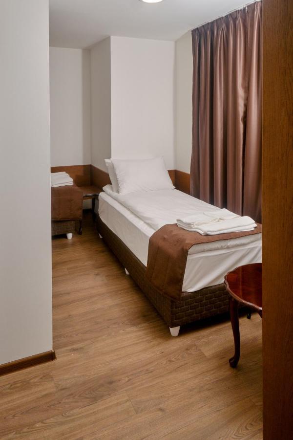 Hotel Splendid 플레벤 외부 사진