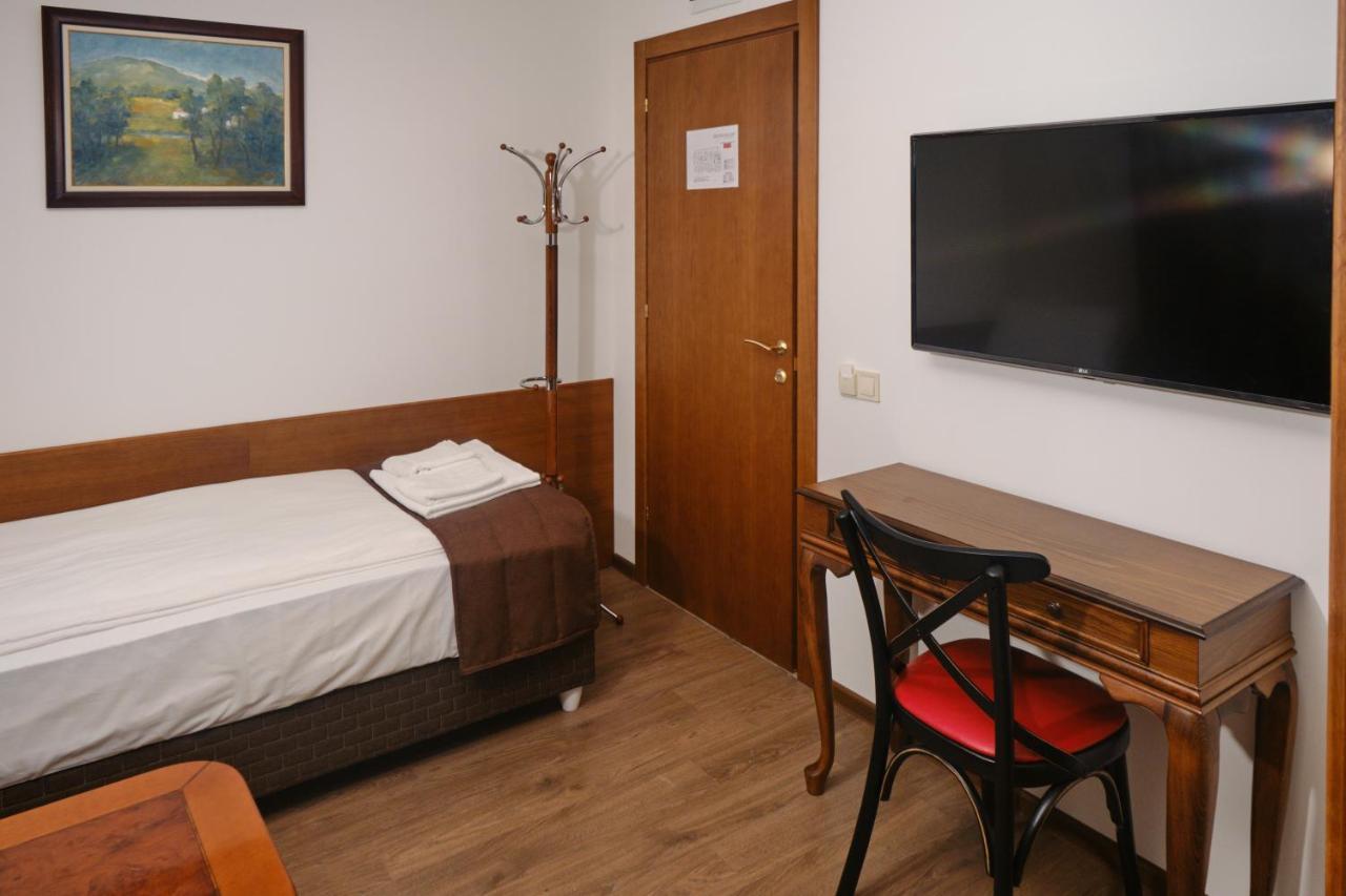 Hotel Splendid 플레벤 외부 사진