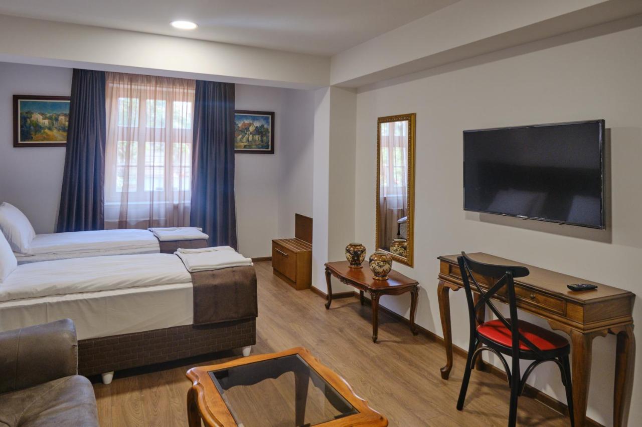 Hotel Splendid 플레벤 외부 사진
