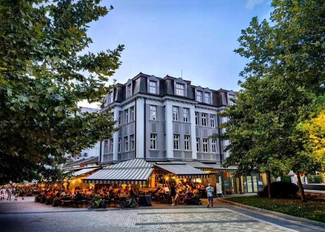 Hotel Splendid 플레벤 외부 사진